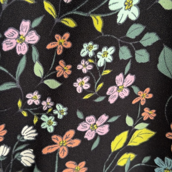 Loft petite pull on wide leg floral pants size LP - Picture 3 of 3